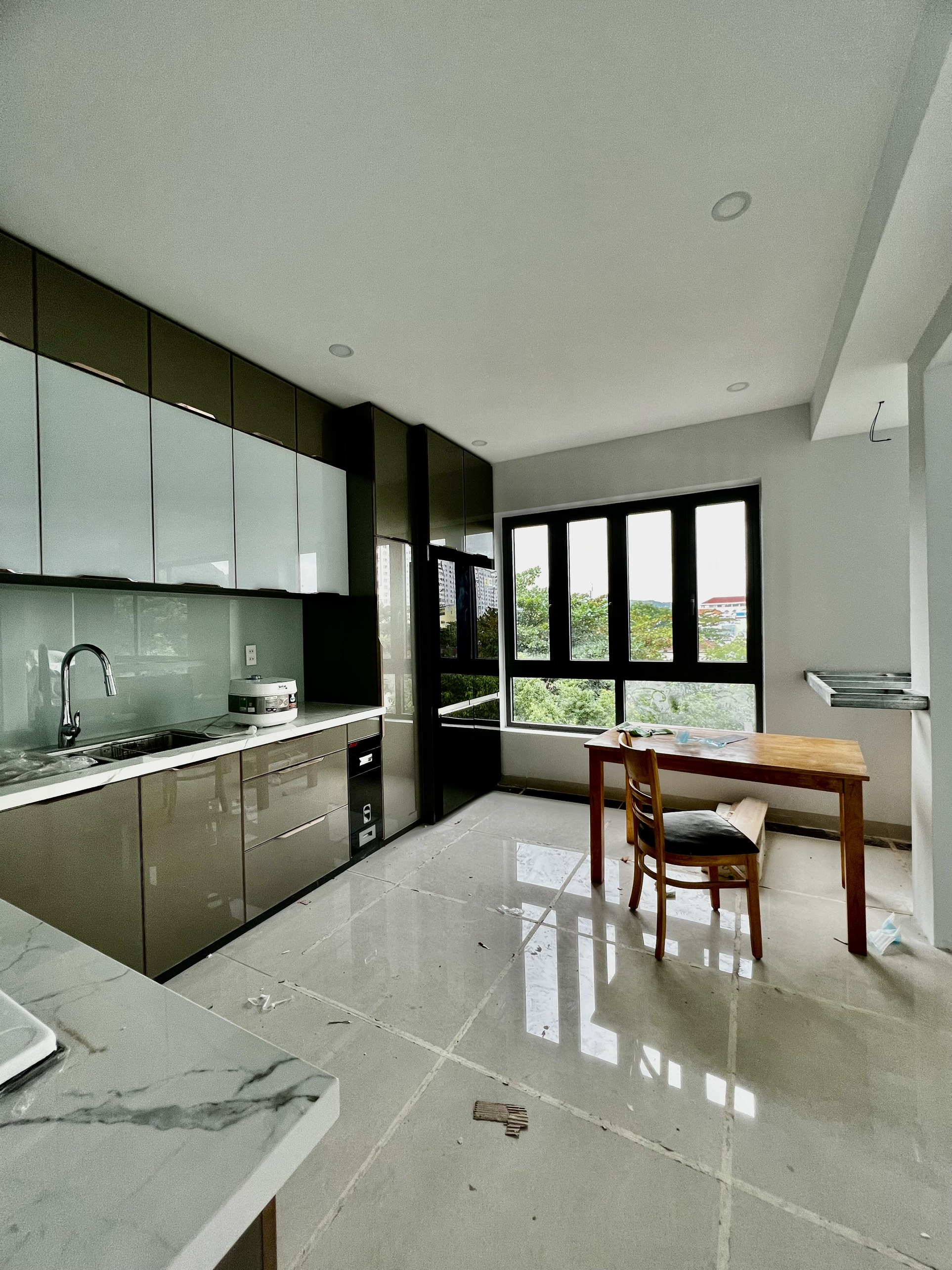 Hinh-anh-thi-cong-van-phong-hung-lam